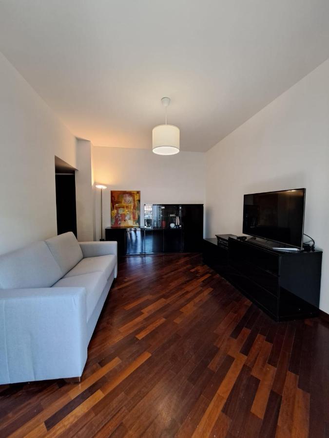 Fancy Monique Appartement Milaan